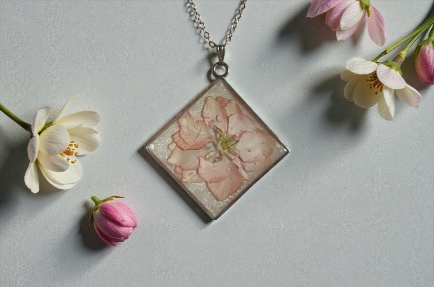Pendentif « Fleur Rose »