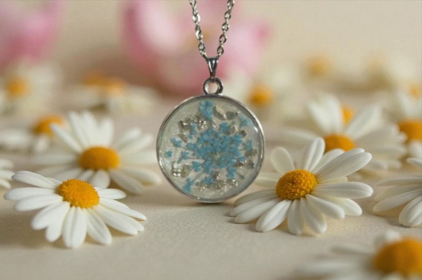 Pendentif « Fleur Bleu & Argenté »