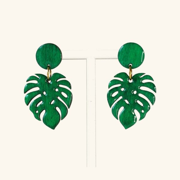 Boucles d'oreilles Lola, feuille de monstera verte en bois peint à la main, puce ronde assortie