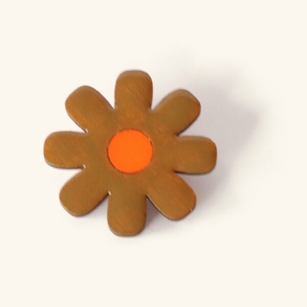 Marinette · Marguerite marron