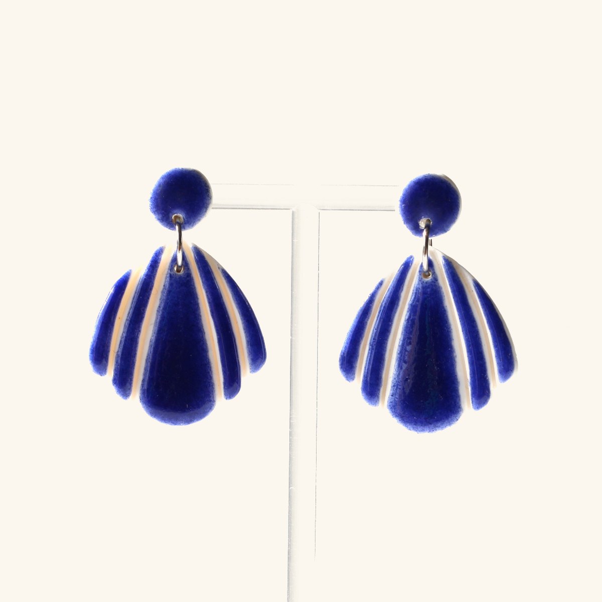 Marcelle · Coquillage bleu faïence