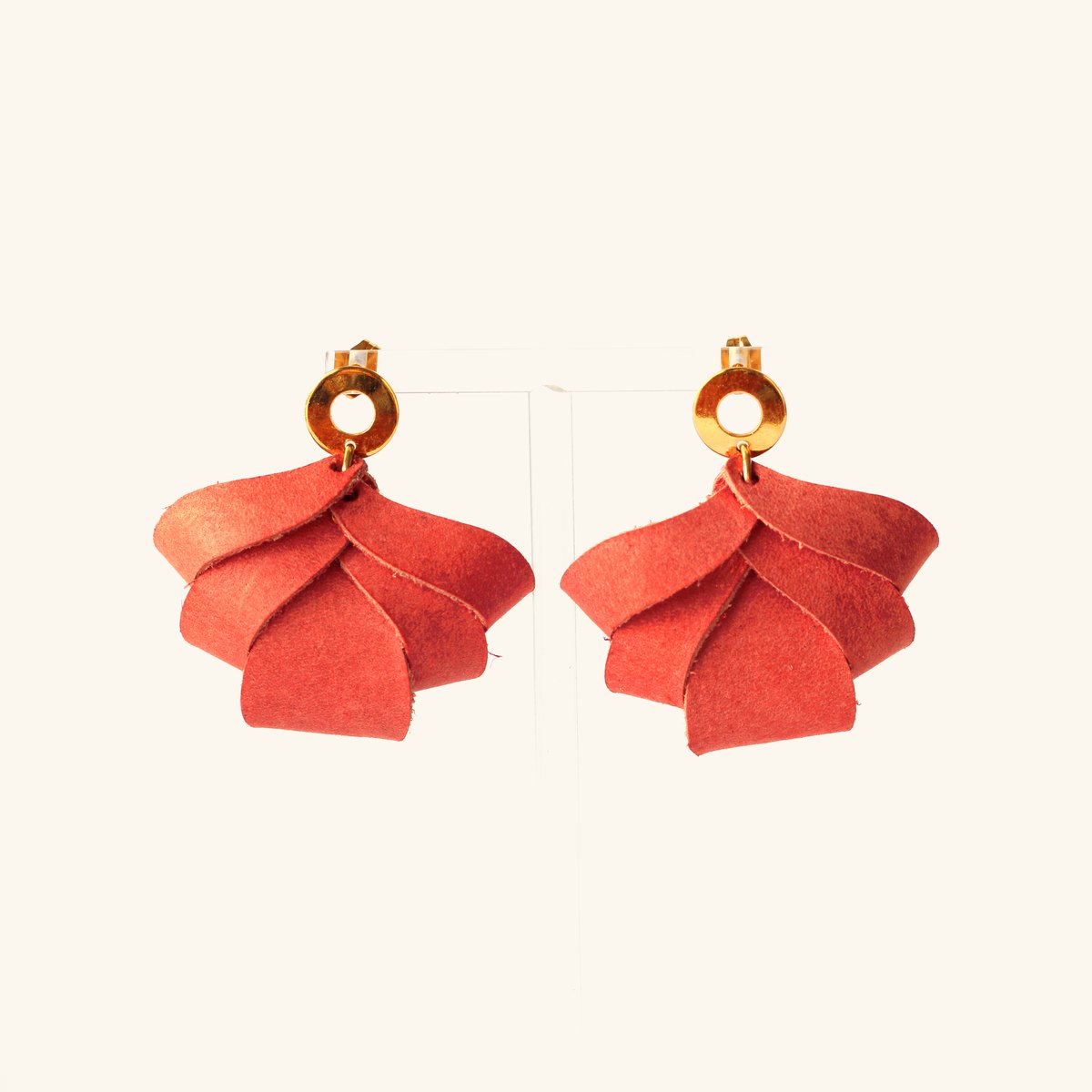 Irène · Fleur plissée rouge